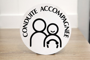 Passer son permis AAC avec Céline Auto-Ecole Passer son permis AAC avec Céline Auto-Ecole
